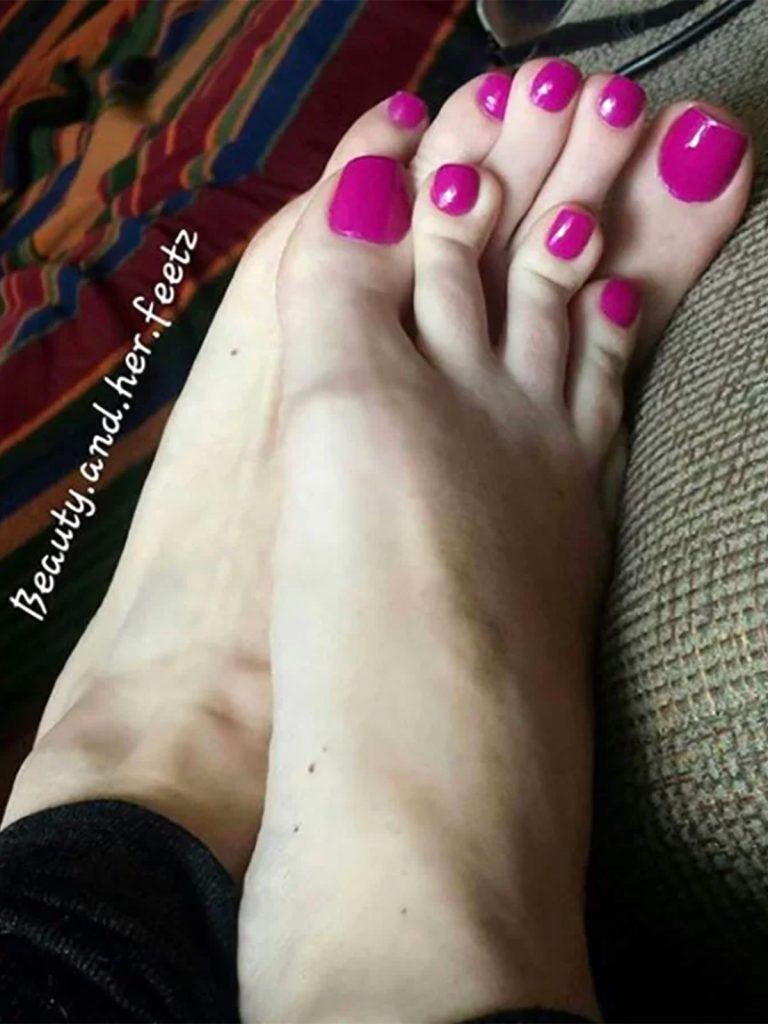 Beauty and her Feets