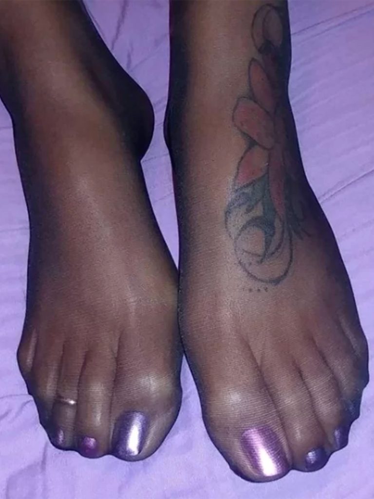 Pretty Latina Feet
