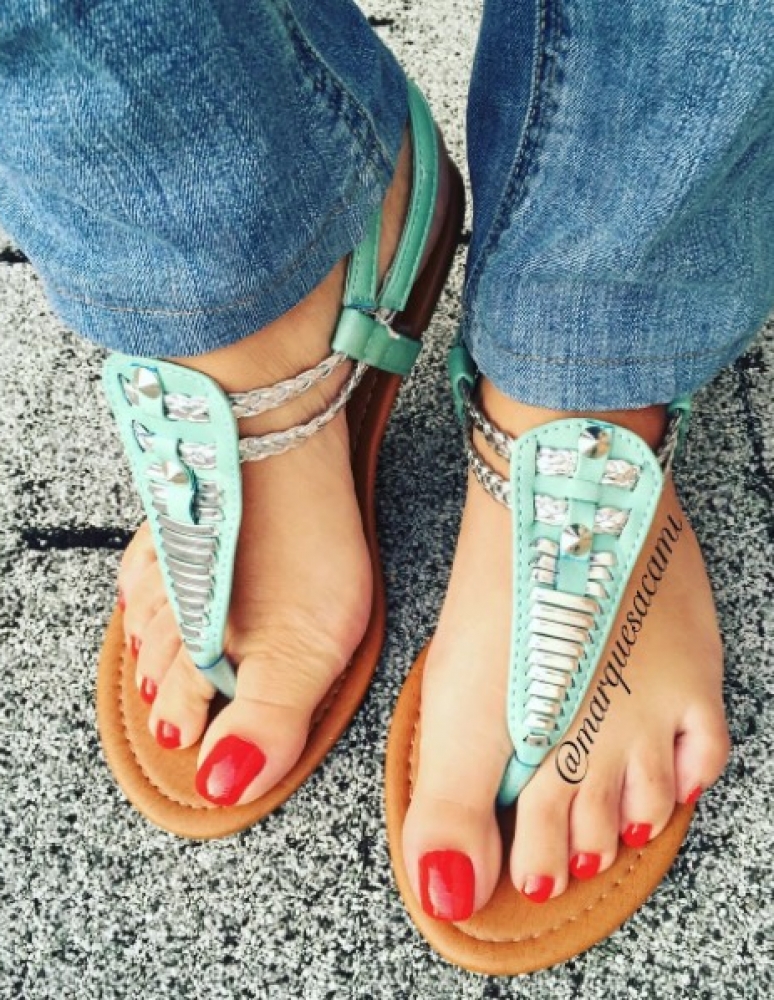 Beautiful Columbian Feet 404 Feet Social Media Feet